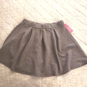 NWT Gray Quilted Pleated Mini Skirt sz L